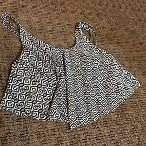 Black and White Geometric Women's Top